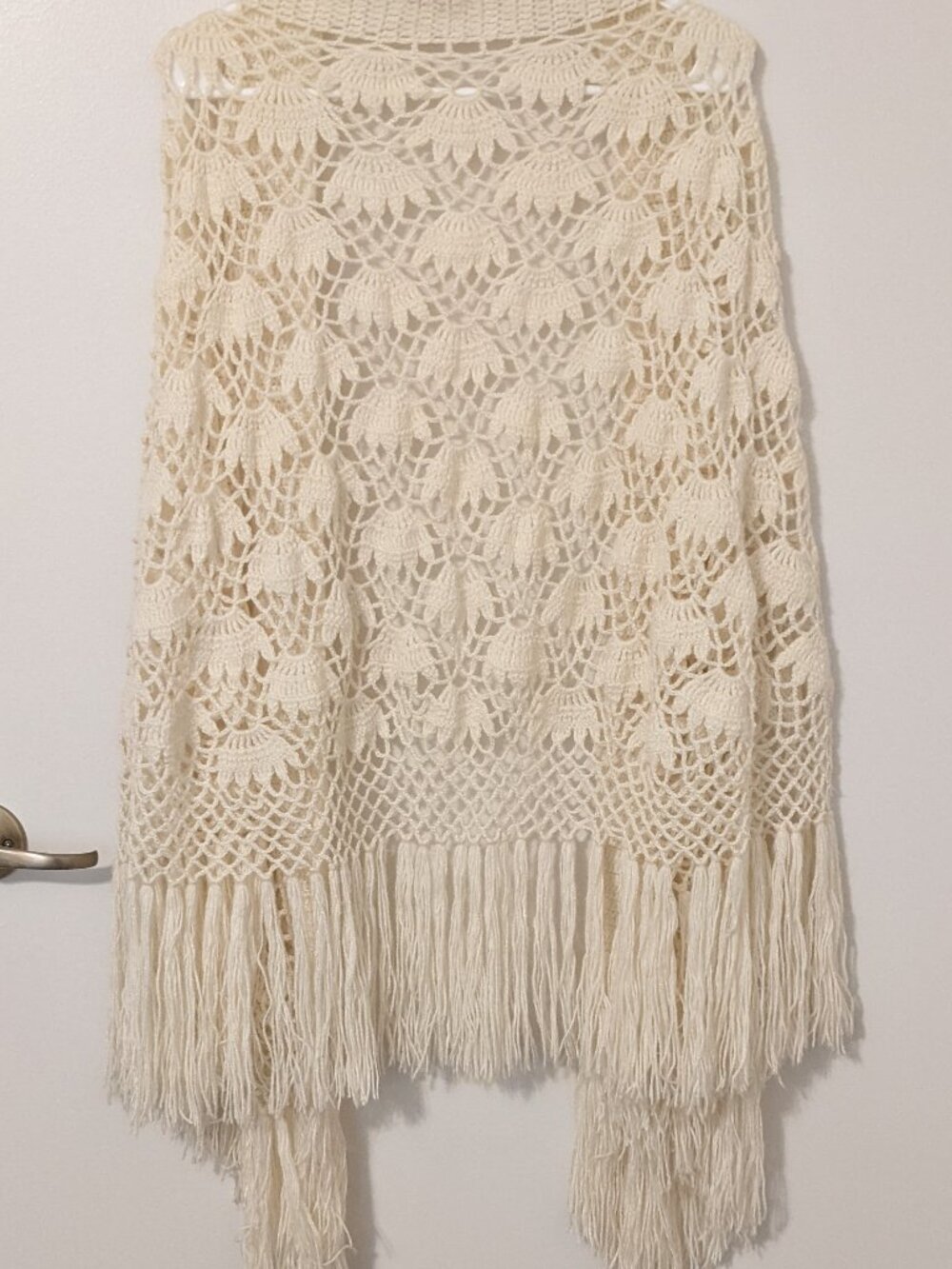 Hand Crochet Open Knit Shawl Wrap Lace Pattern Cream Fringe Boho Hippie - Picture 2 of 10